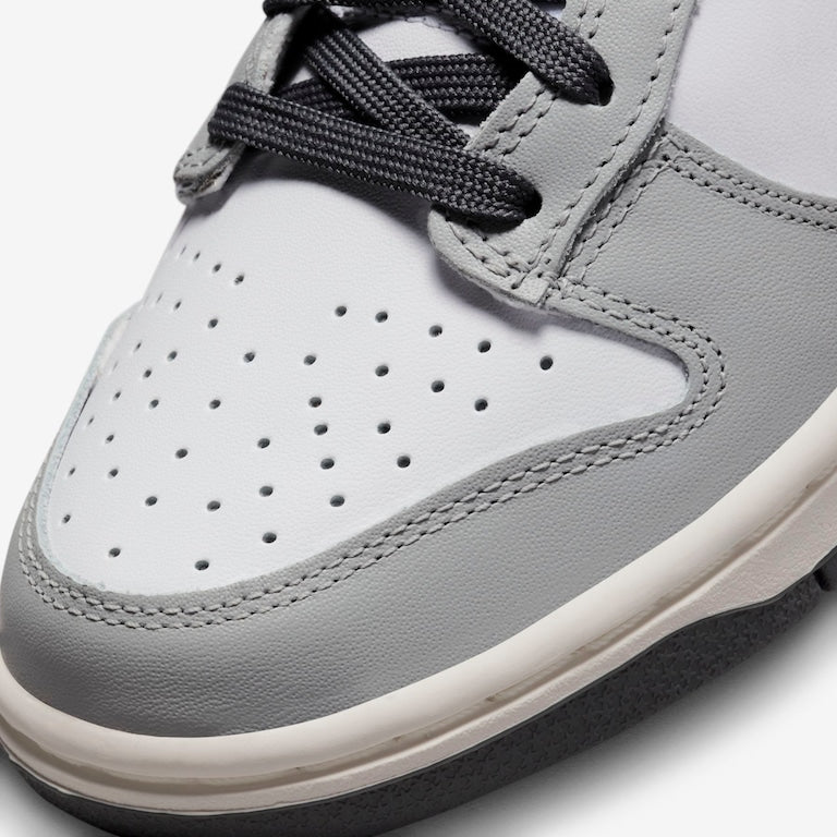 Nike Dunk Low "Light Smoke Grey"