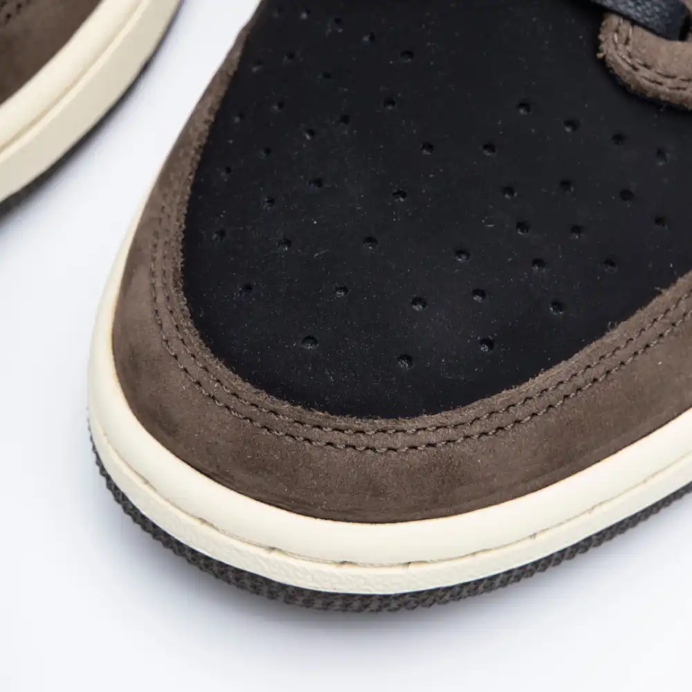 Travis Scott x Air Jordan 1 Low 'Mocha'