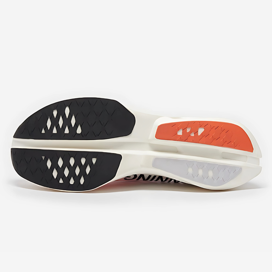 On Running Cloudboom Strike