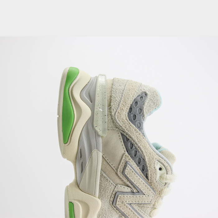 New Balance 9060 Bricks & Wood