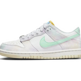 Dunk Low "Pastel Paisley"
