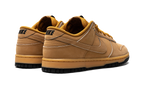Dunk Low Retro SE "Wheat Gum"