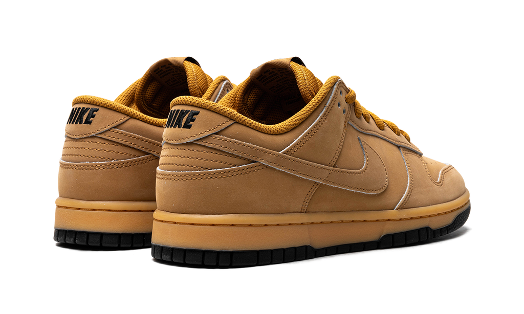 Dunk Low Retro SE "Wheat Gum"