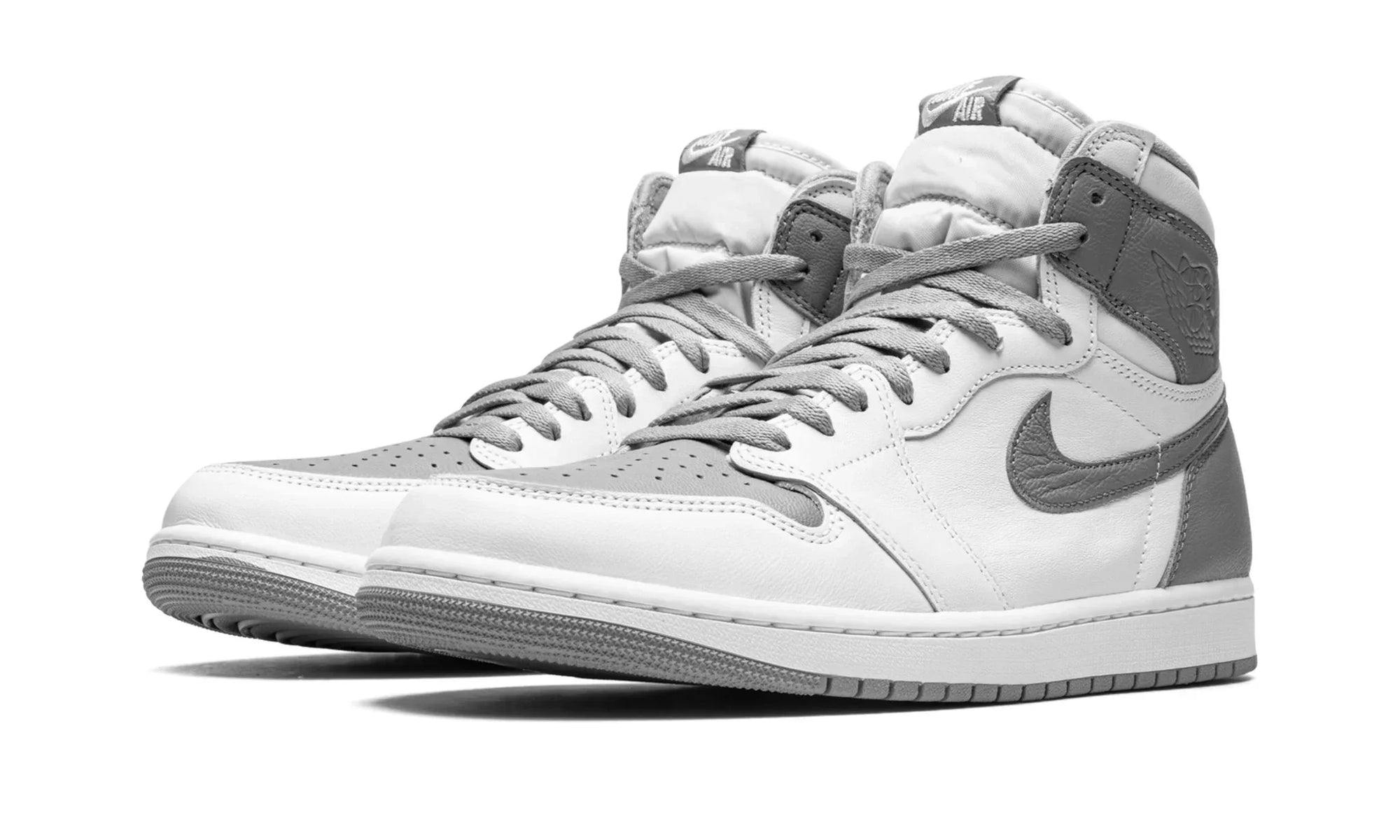 Nike Air Jordan 1 Retro High OG "Stealth"